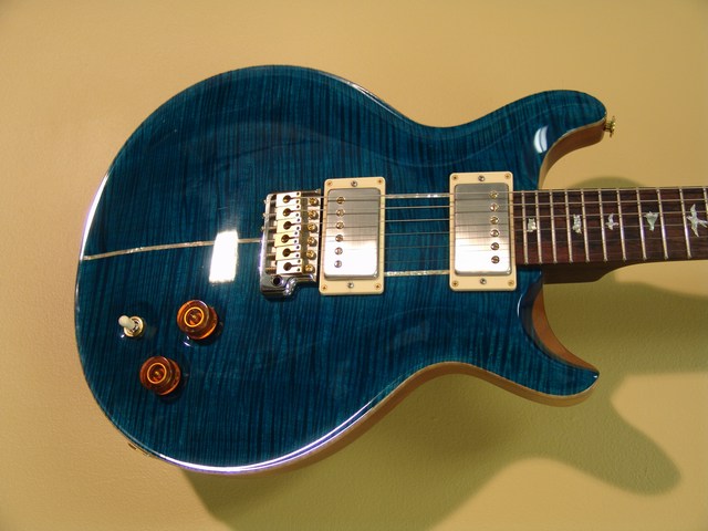 PRS-Santana-Brazilian-Blue-Mateo%20(1).jpg